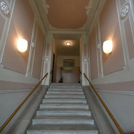 Bed & Breakfast Al Giardino Leonor *